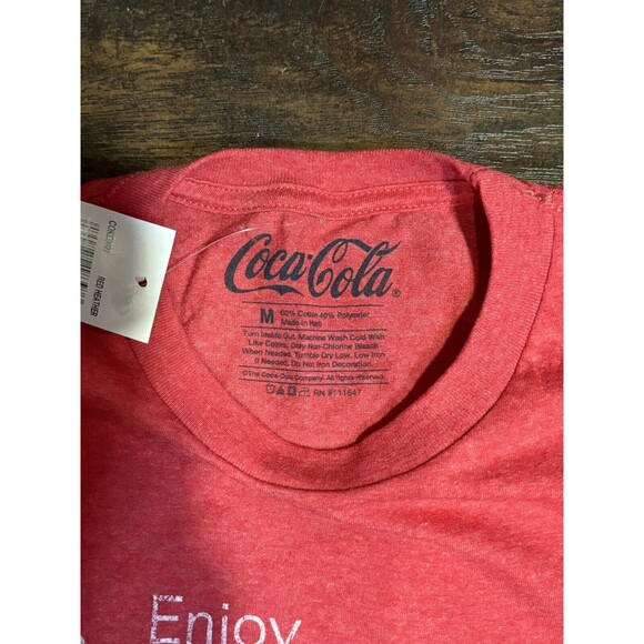 NWT Coca Cola Coke T-Shirt Men’s Medium Vintage/Distressed Style - Picture 3 of 8
